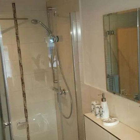 Lägenhet Ferienwohnung Warnemunde L Rostock